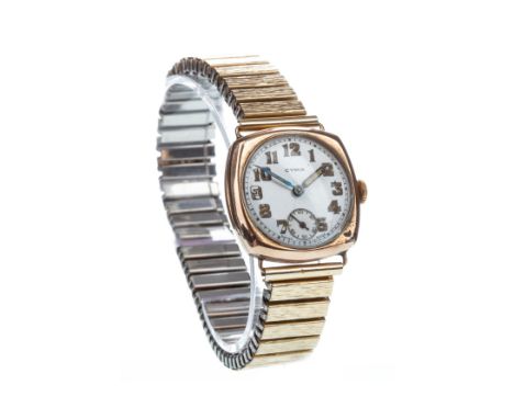 GENTLEMAN'S CYMA NINE CARAT GOLD MANUAL WIND WRIST WATCH, signed Cyma 15 jewel movement, the round white enamel dial with gol