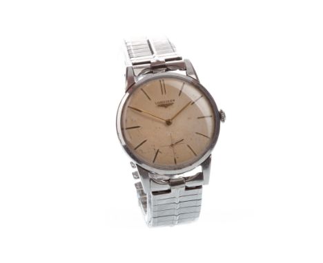 GENTLEMAN'S LONGINES STAINLESS STEEL MANUAL WIND WRIST WATCH, signed Longines 17 jewel movement numbered 11899509, the round 