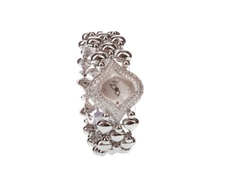 LADY'S CHOPARD EIGHTEEN CARAT WHITE GOLD DIAMOND SET QUARTZ WRIST WATCH, the signed mother of pearl dial with four collet set