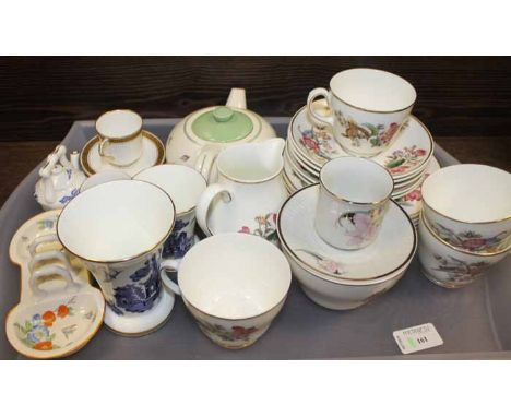 WEDGWOOD PART TEA SET 
together with Royal Worcester part coffee set etc ( 1 tray )