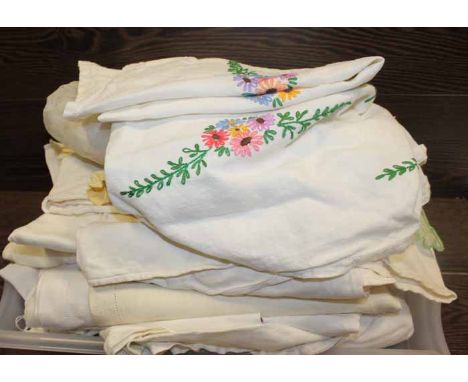 SELECTION OF VINTAGE LINEN
some with stitching or coloured embroidery