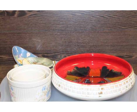 GOOD LOT OF DECORATIVE CERAMICS
including a Poole Pottery bowl, stamped 89 to the underside, 26.5cm diameter; together with a