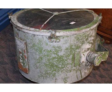 LARGE VINTAGE SEARCH LIGHT