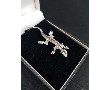 STERLING SILVER MARCASITE SALAMANDER WITH GREEN STONE EYES 