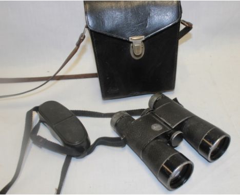 A pair of Leitz Wetzlar 10x40 binoculars in carrying case 