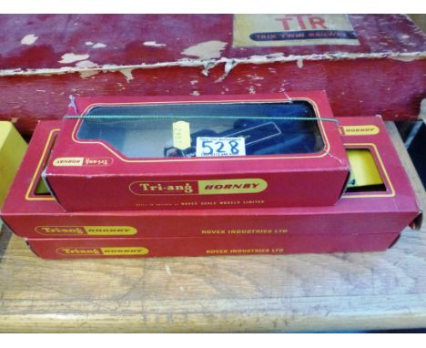 2 BOXED TRIANG HORNBY R342 CAR TRANSPORTERS AND A BOXED TRIANG HORNBY R 52S 3F TANK LOCO