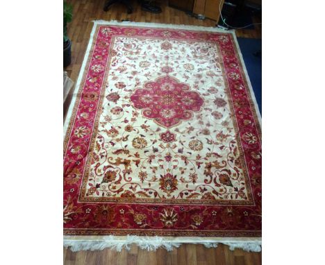 KESHAN CARPET 280CM X 200CM