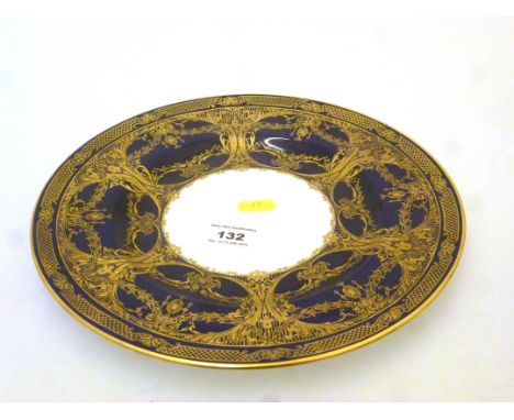 ROYAL WORCESTER BLUE AND GOLD PAINTED PLATE D: 27CM