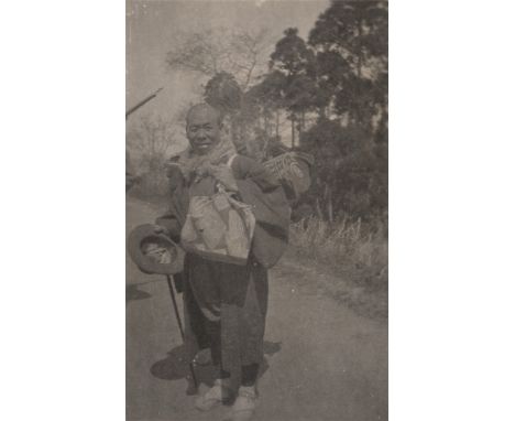 1. Weltkrieg - Japan - - Sammlung von 140 OPhotographien mit Aufnahmen deutscher China-Kämpfer im japanischen Kriegsgefangene
