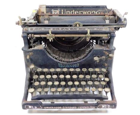An early 20thC. Underwood No.5 typewriter