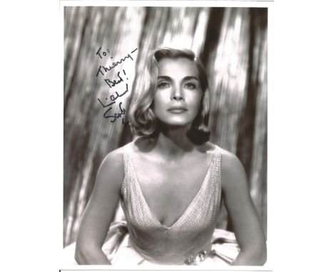 Lizabeth Scott signed 10x8 black and white photo dedicated. Lizabeth Virginia Scott (born Emma Matzo; September 29, 1921 - Ja