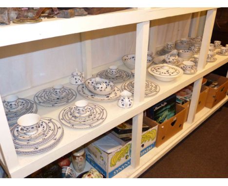 One hundred and nine piece Doulton 'Yorktown' dinner and tea service