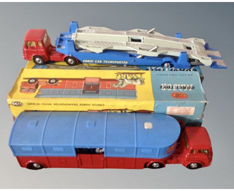 Two boxed vintage Corgi models comprising 1130 circus horse transporter with horses and 1105 Carrimore car transporter.