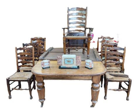 Late 19th/early 20th Century oak extending dining table, two leaves and winder, 75cm by 135cm by 192cm (excluding leaves), to