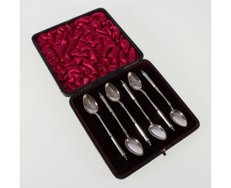 Set of six Victorian silver coffee spoons with tapered hexagonal stems, import marks for London 1860, 65g.