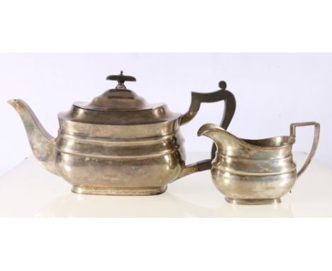 George V silver two piece tea service, 856g gross. Sheffield 1918 and 1919 makers G & S Co Ltd.