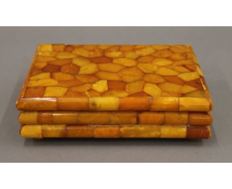 A vintage amber box. 19.5 cm wide.