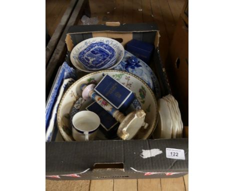 A mixed lot of assorted ceramics to include 19th Century blue and white serving dish, quantity of Copeland Spode, blue Italia