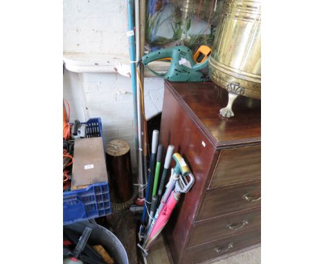 A mixed lot of various assorted garden tools and other items