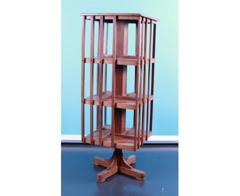 A vintage oak book mill, ca. 1920.134 x 50 x 50 cm. 