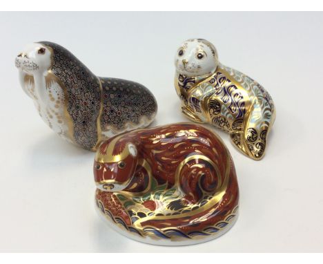 Royal Crown Derby Harbour Seal, limited edition 2615/4500, with other paperweight and Walrus. All items first quality, Gold s