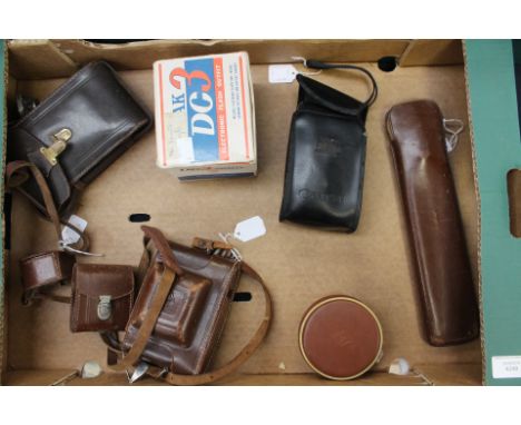A Kodak Junior 620 with extras and leather case, a Canon Snappy EZ, a 1950s Agfa camera, leather cased, Tripod Siloret 1017 l
