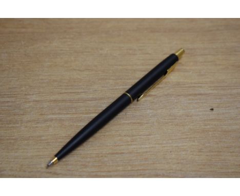 A Parker 75 ballpoint pen in Matt Black