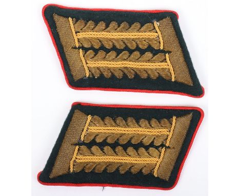 WW2 German Army Officers Tunic Collar Badges: A match pair heavy gilt wire  in unissued condition. 