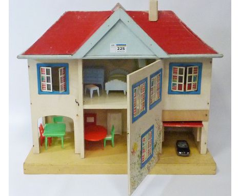 Toys/Models - Vintage Tri-Ang doll's house W48cm 