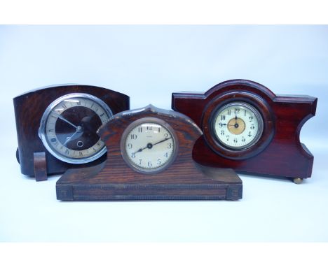 Art Deco oak cased mantle clock and two other mantle clocks (3)
CLOCKS & BAROMETERS - as we are not a retailer, these items a