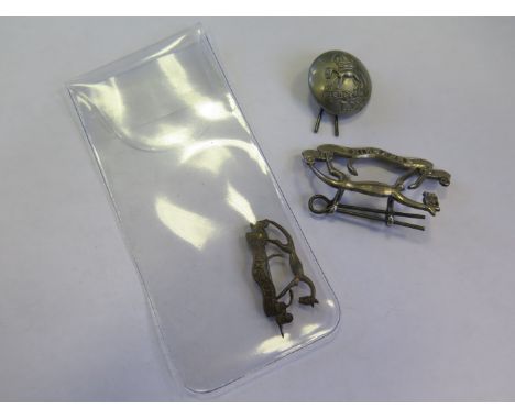 Berkshire Yeomanry unmarked silver cap badge, pin badge (hook missing) and w/m button (3)