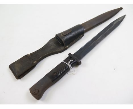 German K98 Bayonet with metal scabbard and leather scabbard, bayonet & scabbard with matching numbers '2125'. Blade stamped '