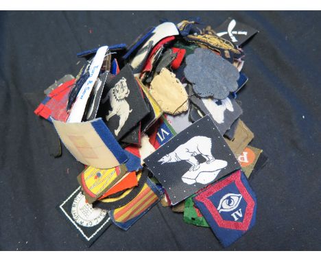 Cloth British Army Formation Sign Badges and Arm Badges WW2 and later (approx 100+ items)