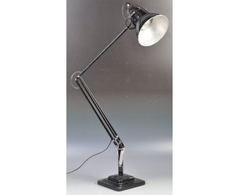 Herbert Terry - 1227 - A vintage pre war Herbert Terry 1227 Anglepoise table / desk lamp black paint finish. Features a solid