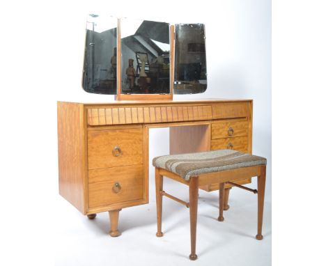 Heal &amp; Son London - Heals Furniture - An early to mid 20th Century retro vintage kneehole dressing table chest of drawers