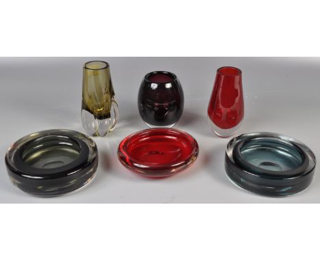 Whitefriars - A collection of assorted British studio art glass comprising of a lobed vase in sage green 9727, ruby red bud v