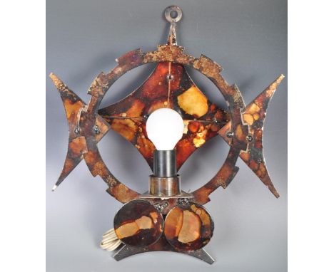 Henrick Horst - A superb mid 20th Century Danish retro vintage abstract wall lamp light / sconce by Henrick Horst. The wall s