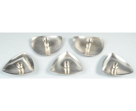 Arne Jacobsen - Stelton - Reuleaux - A&nbsp;set of five 1960's Danish retro vintage stainless steel candlestick holders of re
