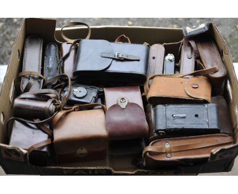 Various Folding Cameras: quantity of various folding cameras including Ernemann Liliput, Nagel Triumph and more (a lot)