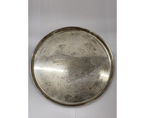 A HALLMARKED SHEFFIELD SILVER TRAY WITH R.A.F. INSCRIPTION FOR GROUP CAPTAIN R W JORDON, DFC, AFC, RAF, WEIGHT 317.6 GRAMS