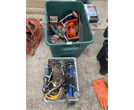AN ASSORTMENT OF TOOLS AND HARDWARE TO INCLUDE PLIERS, SPANNERS AND DOOR FURNITURE ETC