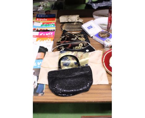 A COLLECTION OF VINTAGE EVENING BAGS TO INCLUDE SNAKESKIN, BEADED, ETC
