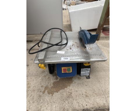 A 600W WORKZONE ELECTRIC TILE CUTTER