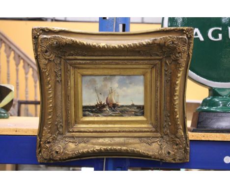 A VINTAGE OIL ON BOARD OF BOATS ON A CHOPPY SEA, IN AN ORNATE GILT FRAME, 36CM X 41CM
