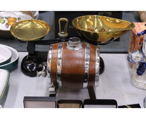 A SET OF LIBRA SCALE COMPANY BRASS SCALES AND WEIGHTS TOGETHER WITH A MINIATURE OAK WHISY BARREL
