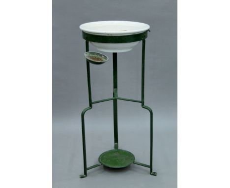 A vintage wash stand with porcelain sink. 37.5 cm diameter.