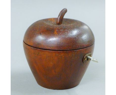 An apple form tea caddy. 11 cm high.