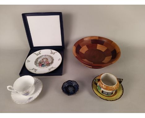 A mixed box of mainly ceramics including Wedgwood, two 'Kowa' bird ornaments, vintage wooden fruit bowl etc