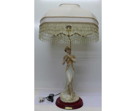 A large Capodimonte table lamp, modelled by Vittorio Sabodini, with gold decoration