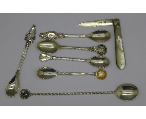 A Victorian silver and mother of pearl fruit knife and six white metal spoons, weight of spoons 84g